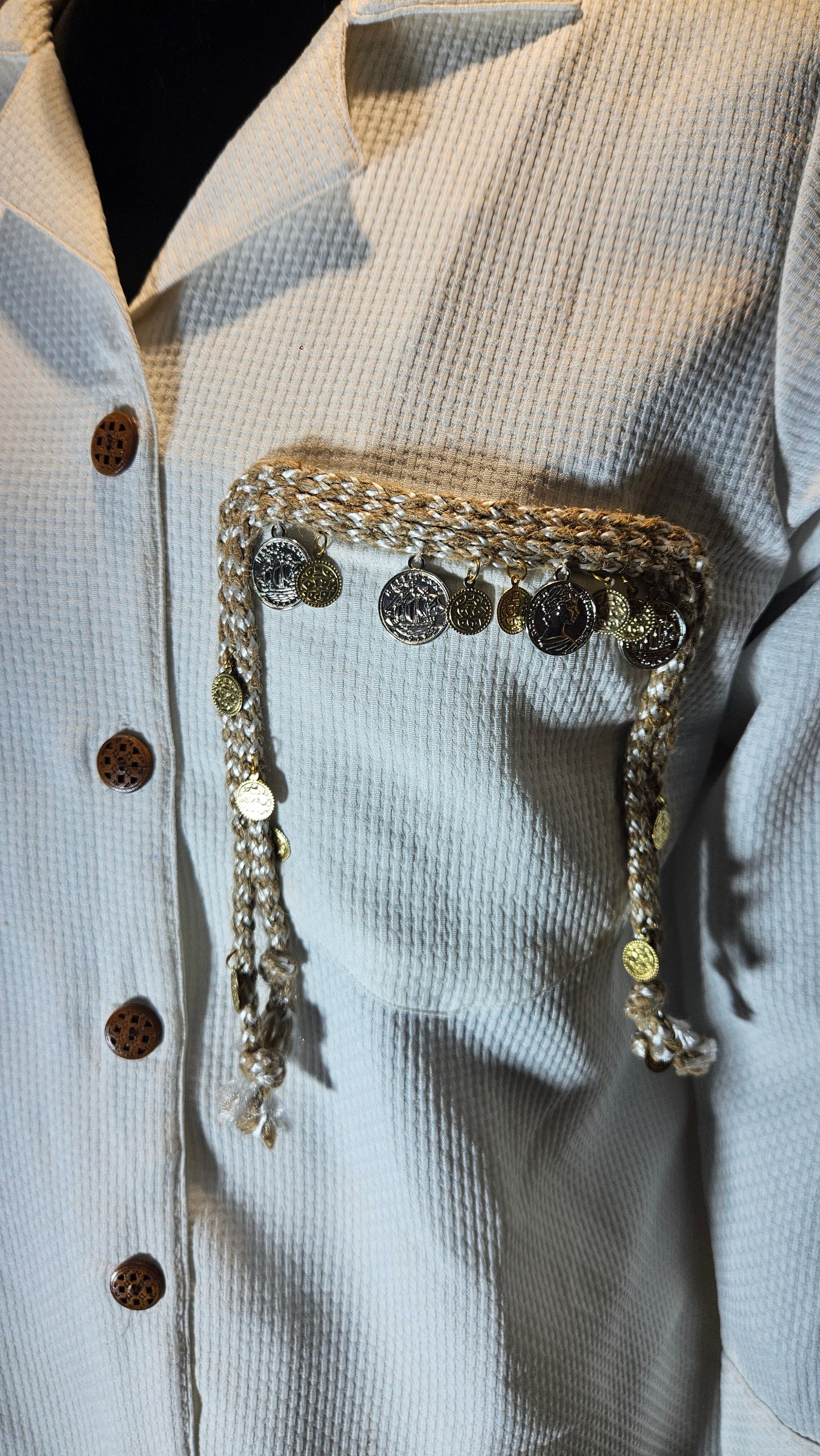 016-S-HOB elegant women’s white cotton top – Made in India