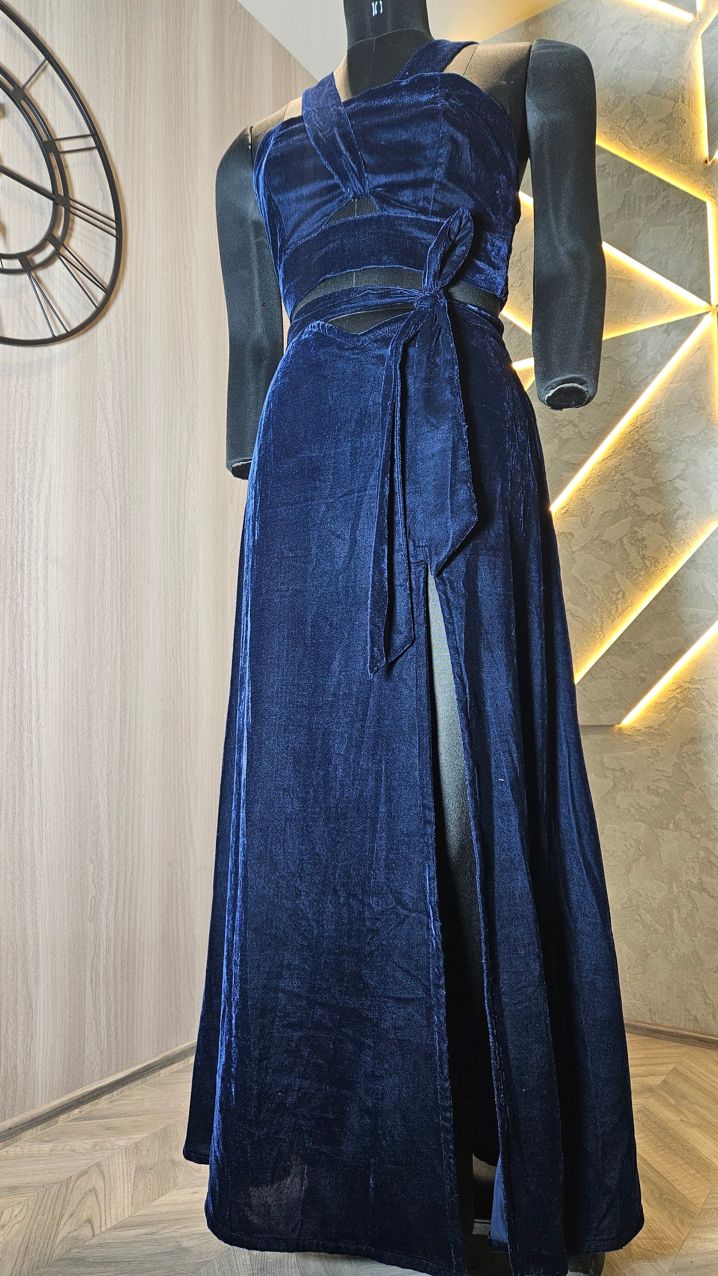 027-C-HOB Elegant Navy Blue Velvet Crop Top with High-Slit Skirt – Made in India