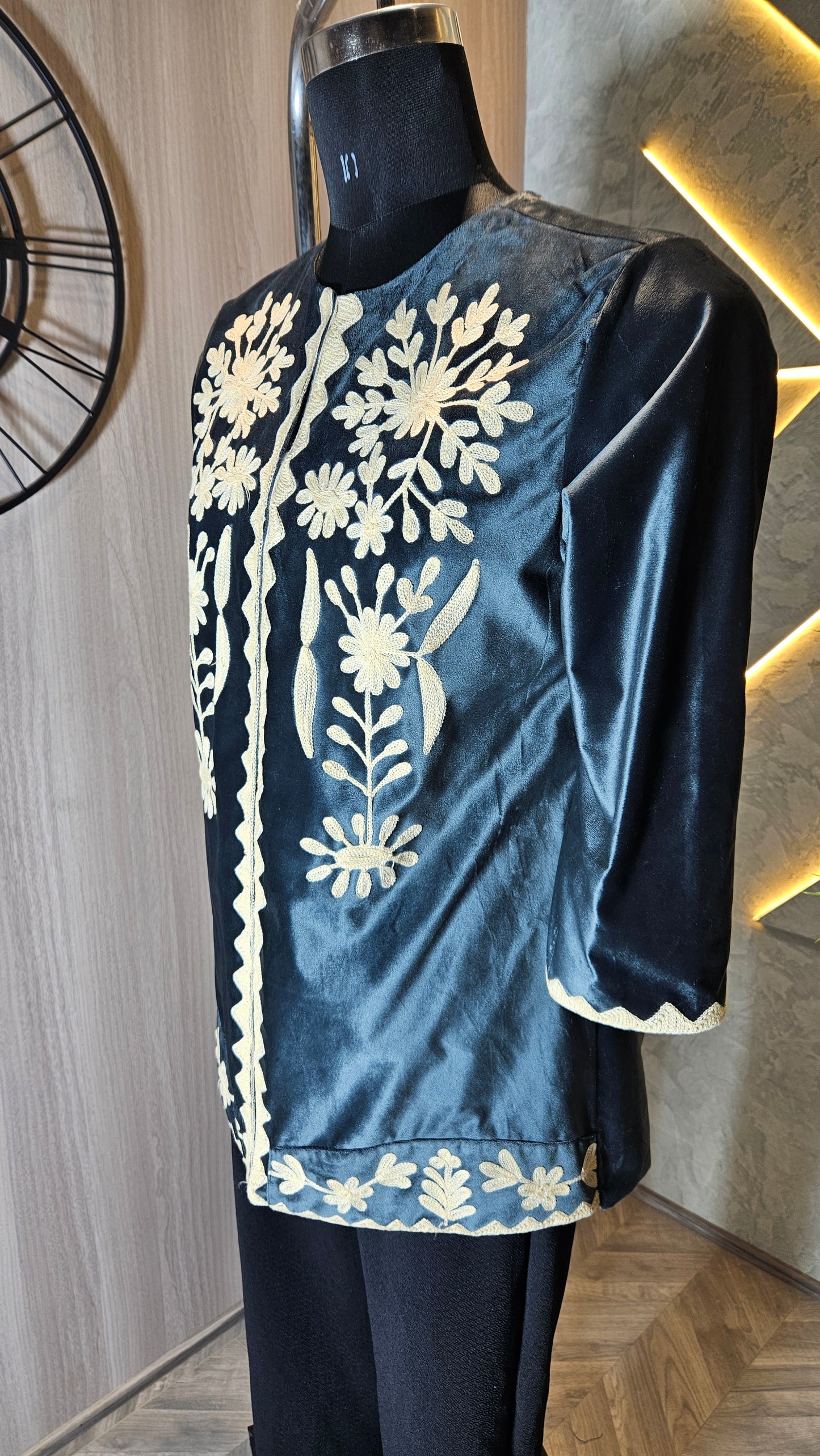 038-J-HOB Handcrafted Embroidered Boho Cotton Top – Made in India