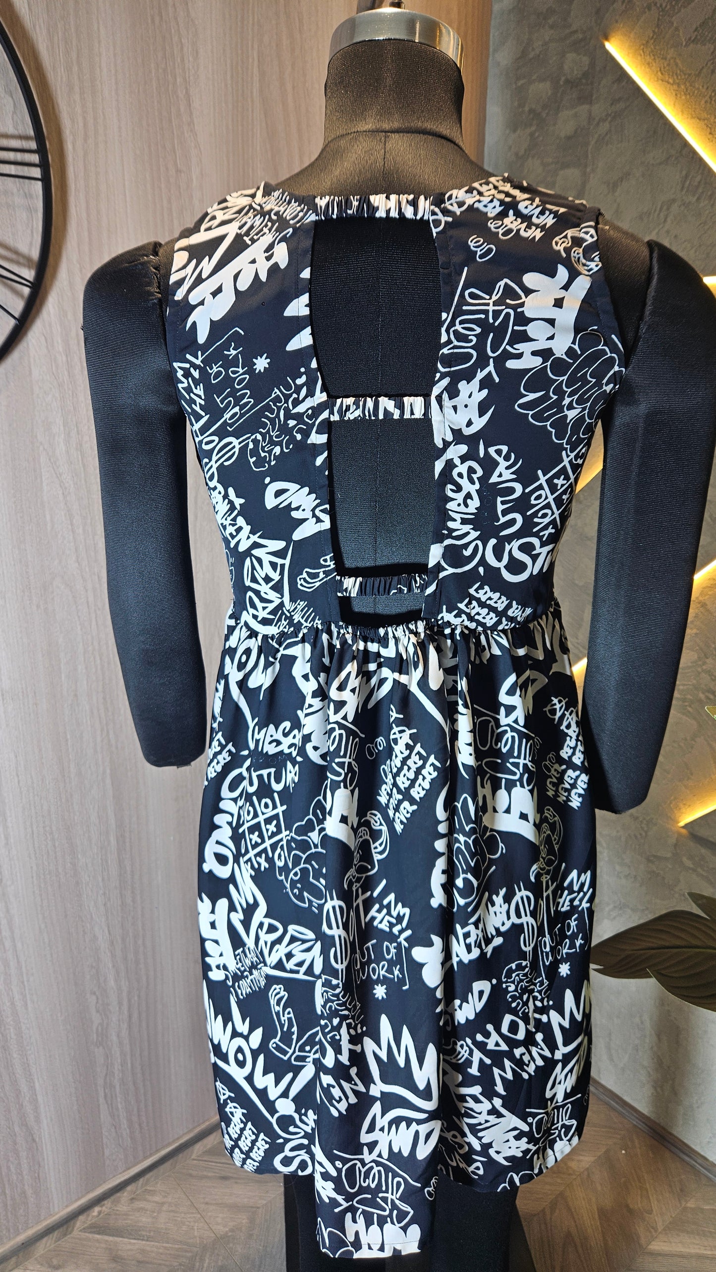 076-D-HOB Women's Sleeveless Graffiti Print Empire Waist Top – Made in India