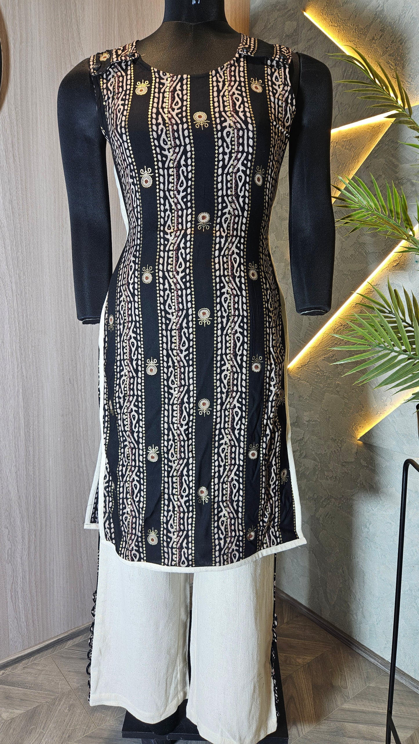 0127-C-HOB- Handcrafted Ethnic Black & Beige Kurti Set- Made in India