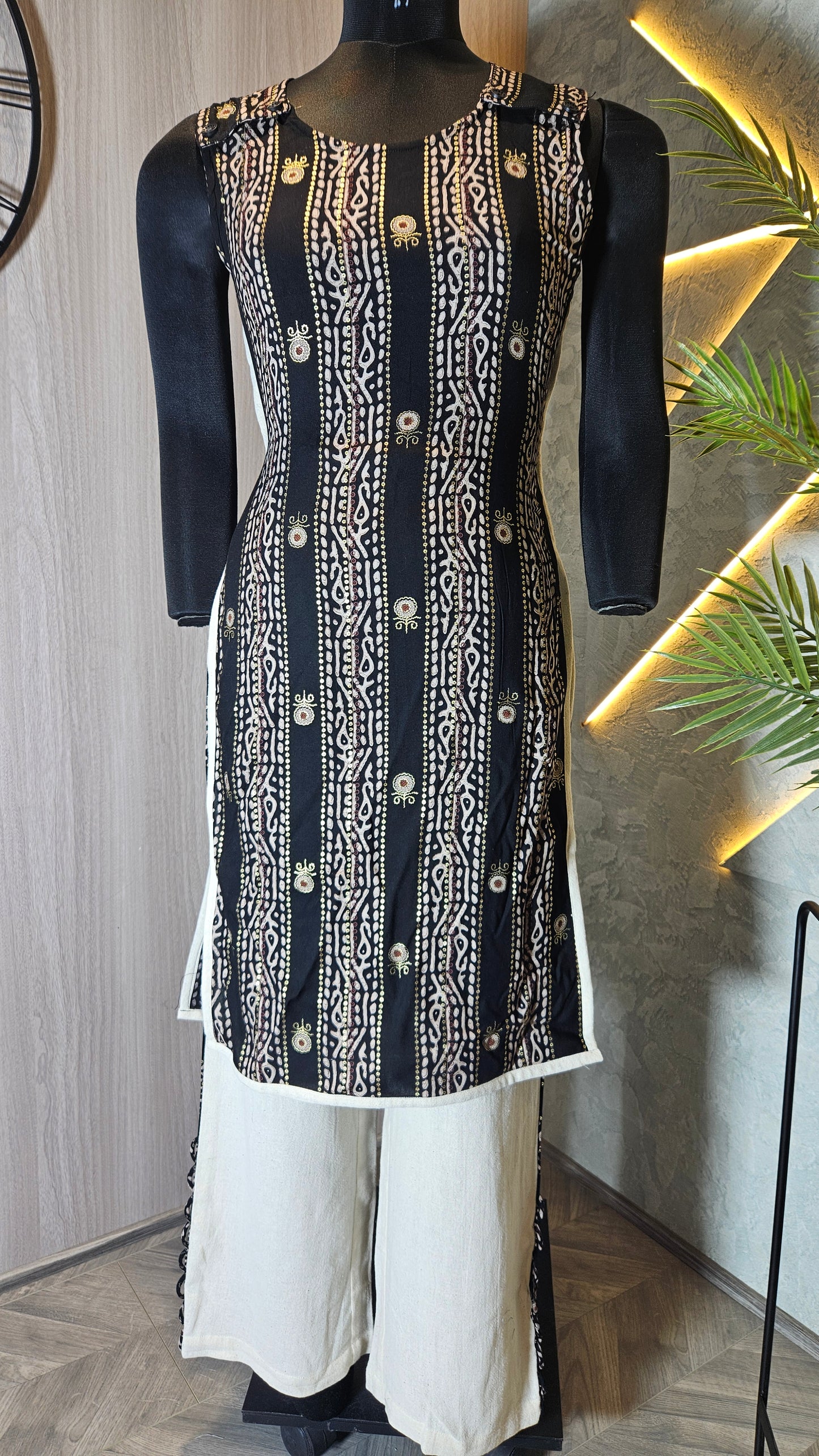 0127-C-HOB- Handcrafted Ethnic Black & Beige Kurti Set- Made in India