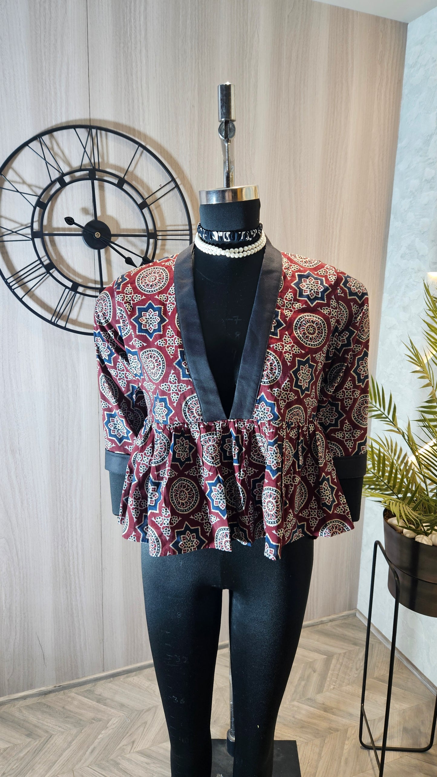 07-T-HOB premium women’s printed cotton top – Made in India