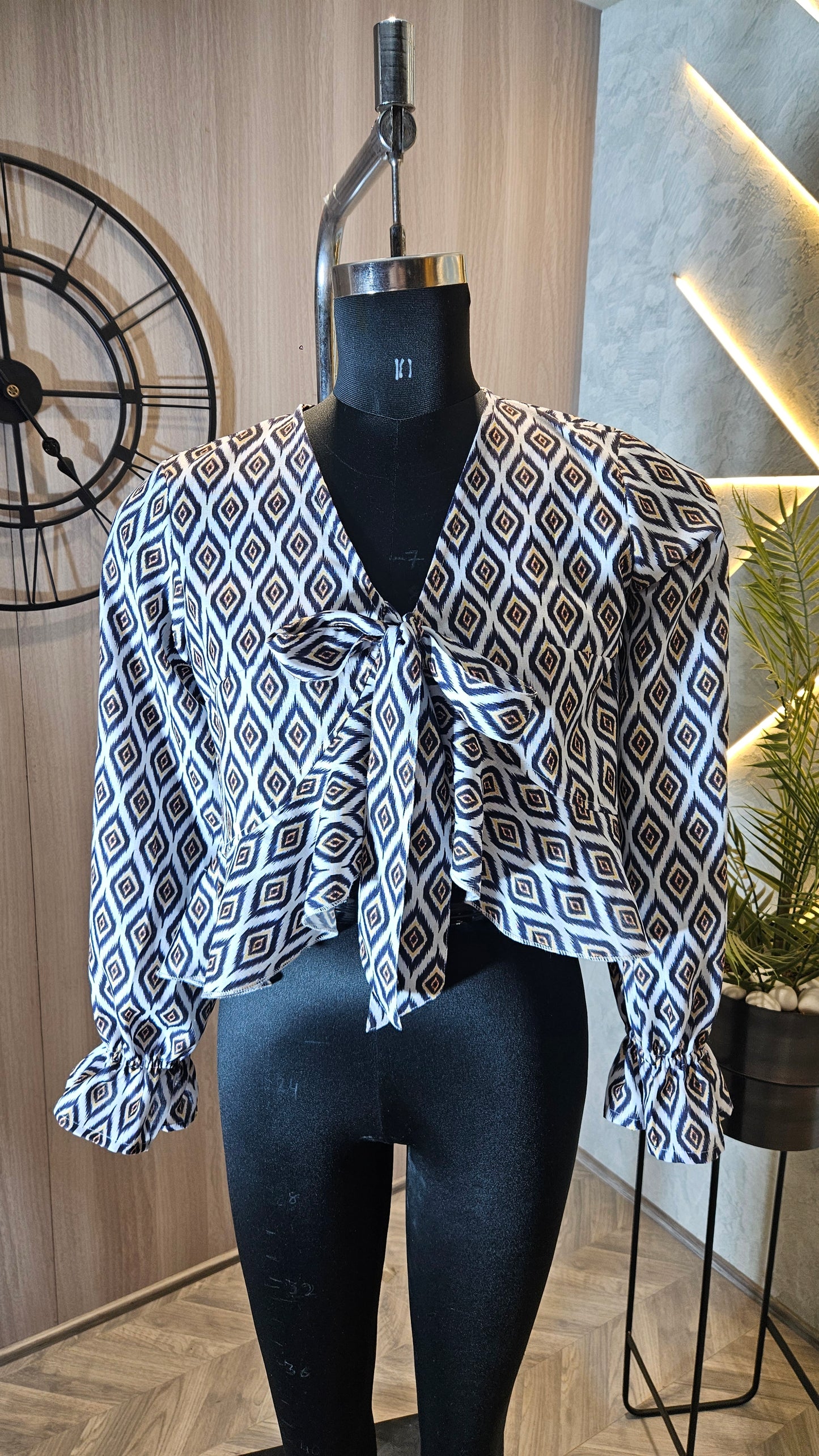 010-T-HOB stylish women’s printed top – Made in India