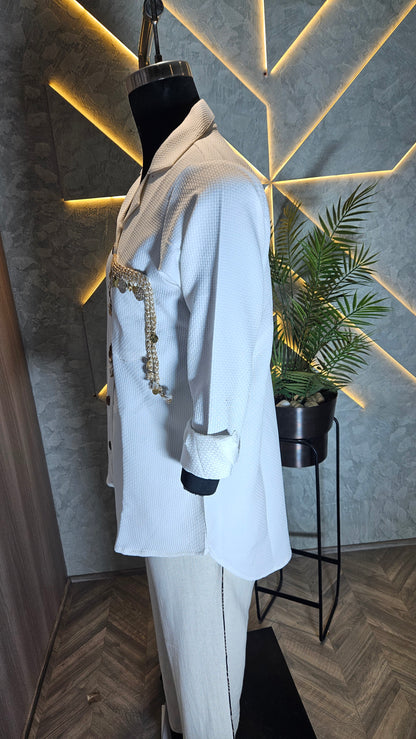 016-S-HOB elegant women’s white cotton top – Made in India