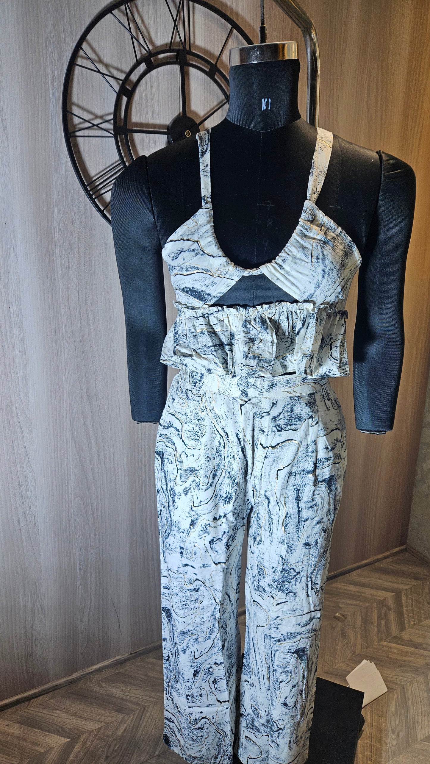 018-C-HOB Women's stylish two-piece co-ord set – Made in India