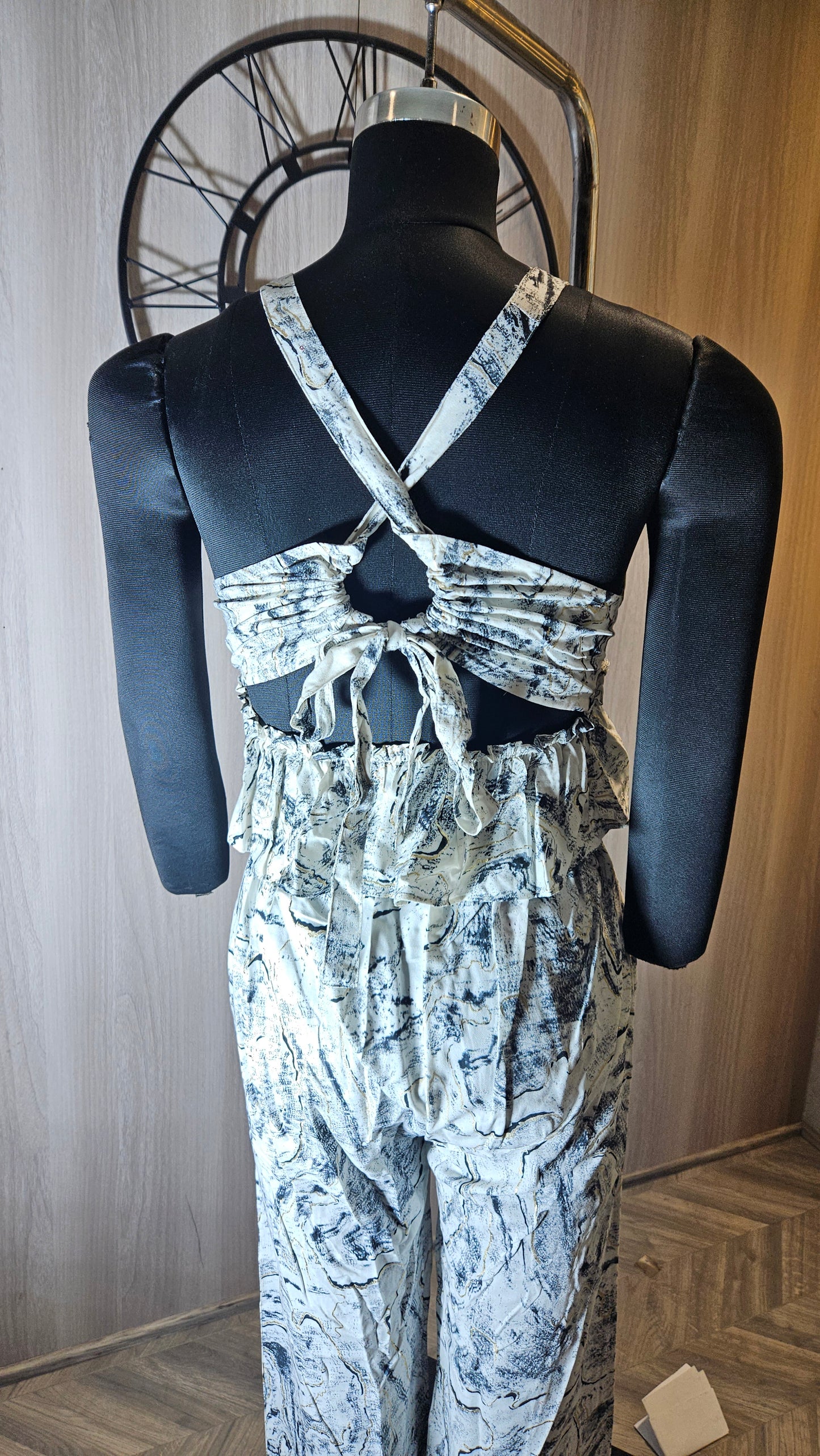 018-C-HOB Women's stylish two-piece co-ord set – Made in India