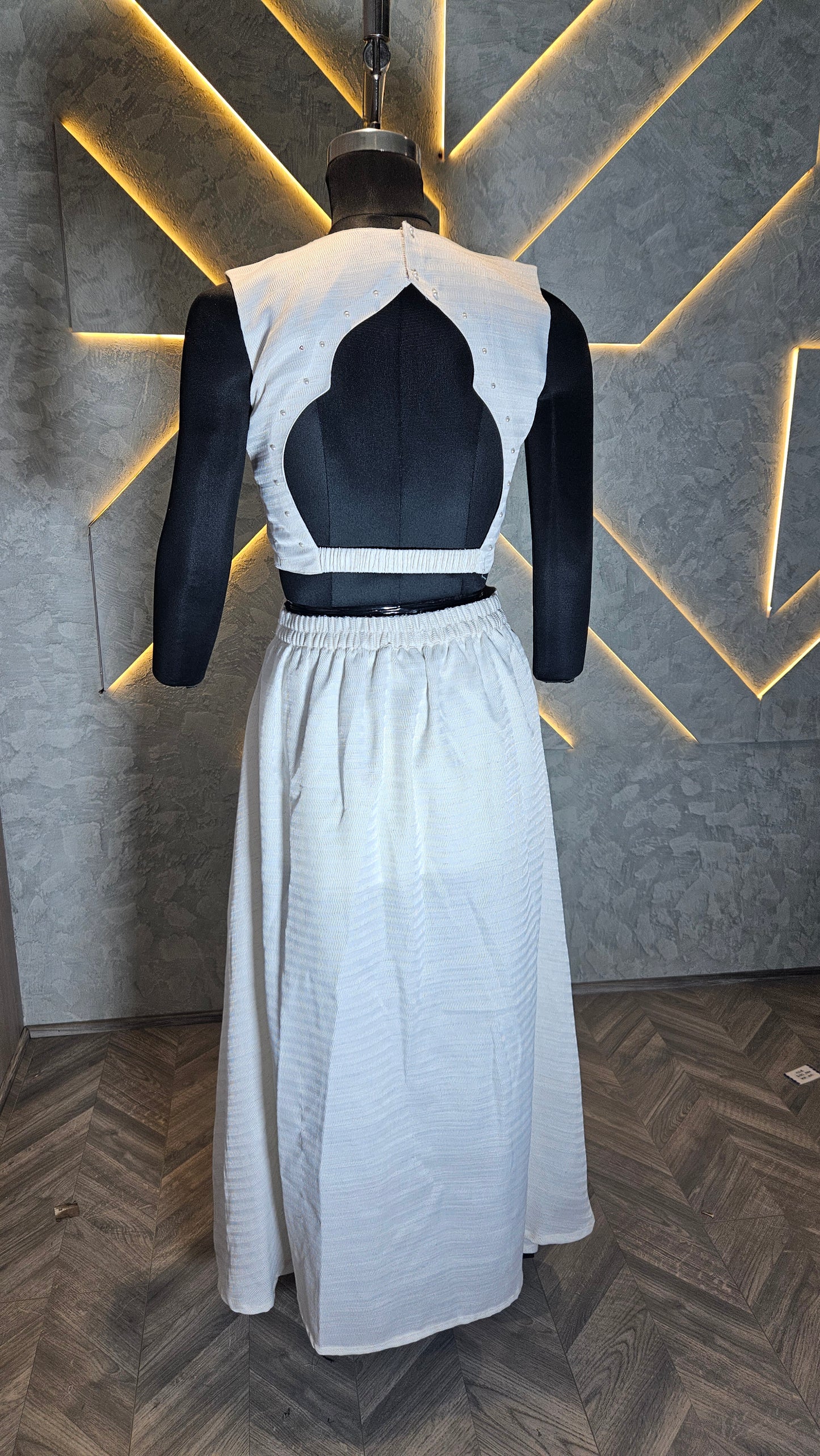 026-C-HOB Elegant Handwoven Cotton Crop Top – Sleeveless, Off-White – Made in India