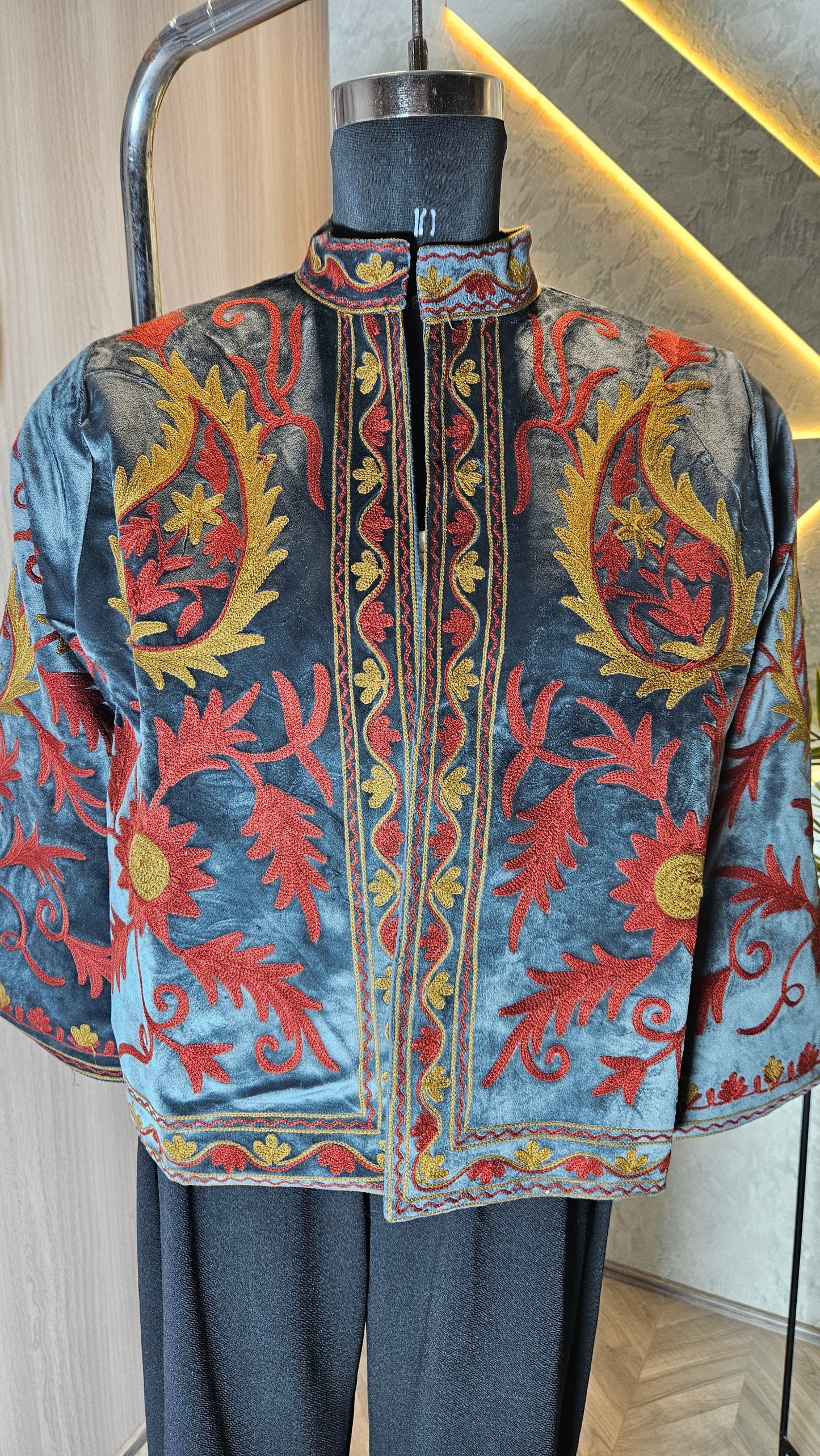 040-J-HOB Handcrafted Embroidered Boho Cotton Top – Made in India