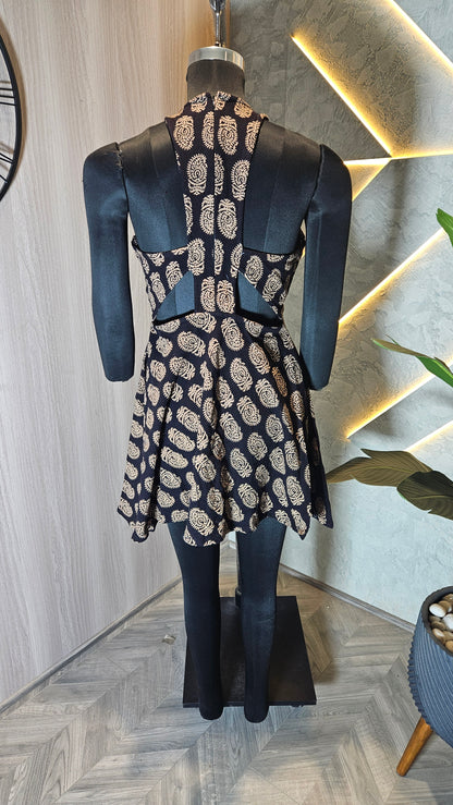 073-D-HOB Women’s Paisley Printed Sleeveless Dress – Made in India