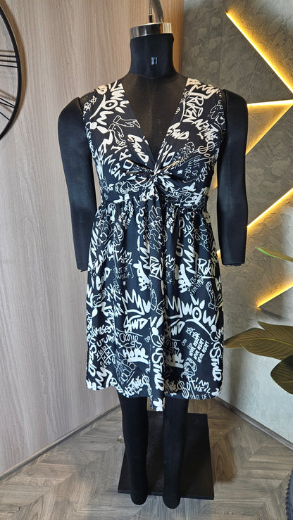 076-D-HOB Women’s Sleeveless Graffiti Print Tunic Top / Dress – Made in India