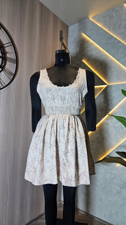 082-D-HOB Women's Sleeveless Smocked Bodice Floral Cotton Top – Made in India