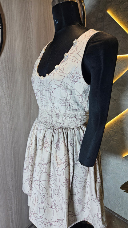 082-D-HOB Women's Sleeveless Smocked Bodice Floral Cotton Top – Made in India