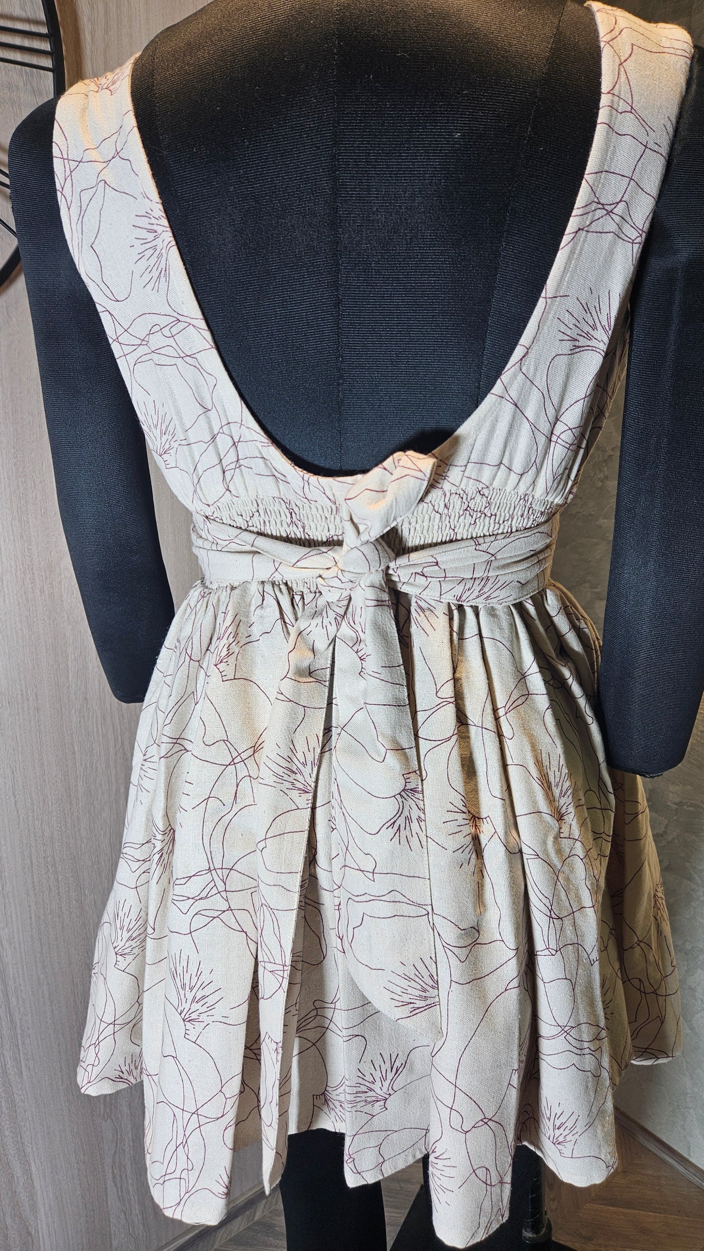 082-D-HOB Women's Sleeveless Smocked Bodice Floral Cotton Top – Made in India