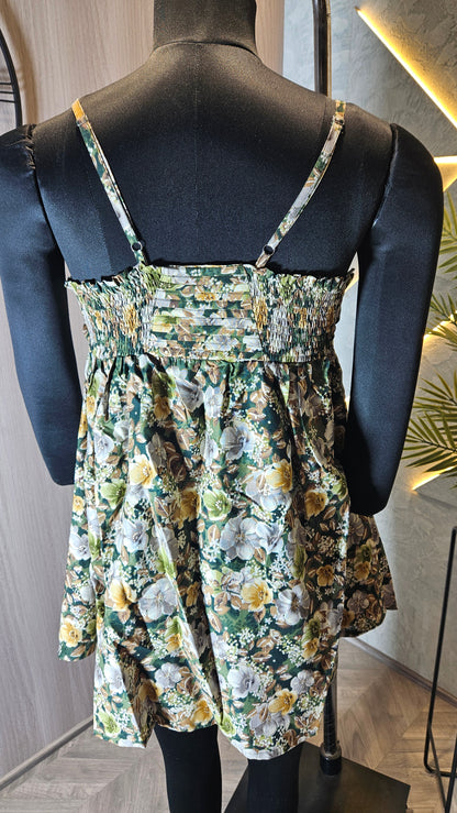 099-D-HOB Women's Floral Pleated Empire Waist Sleeveless Top – Made in India