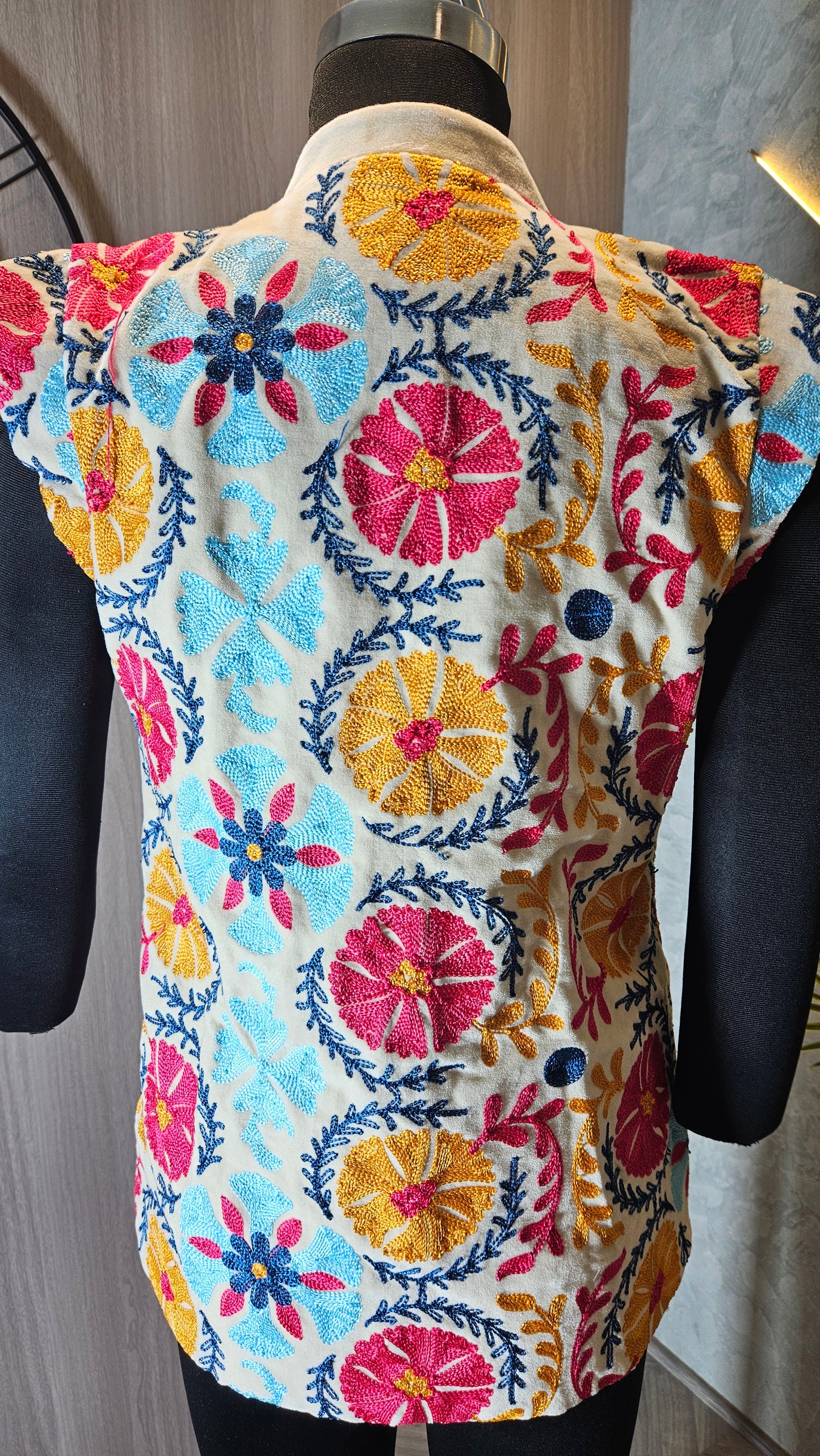 0112-J-HOB Handcrafted Embroidered Floral Cotton Vest – Boho Chic Jacket- Made in India