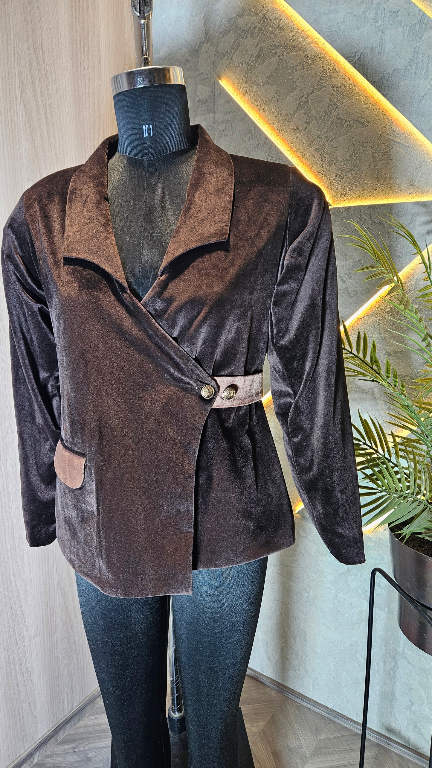 0118-J-HOB-Women's Premium Velvet Blazer Top - Made in India