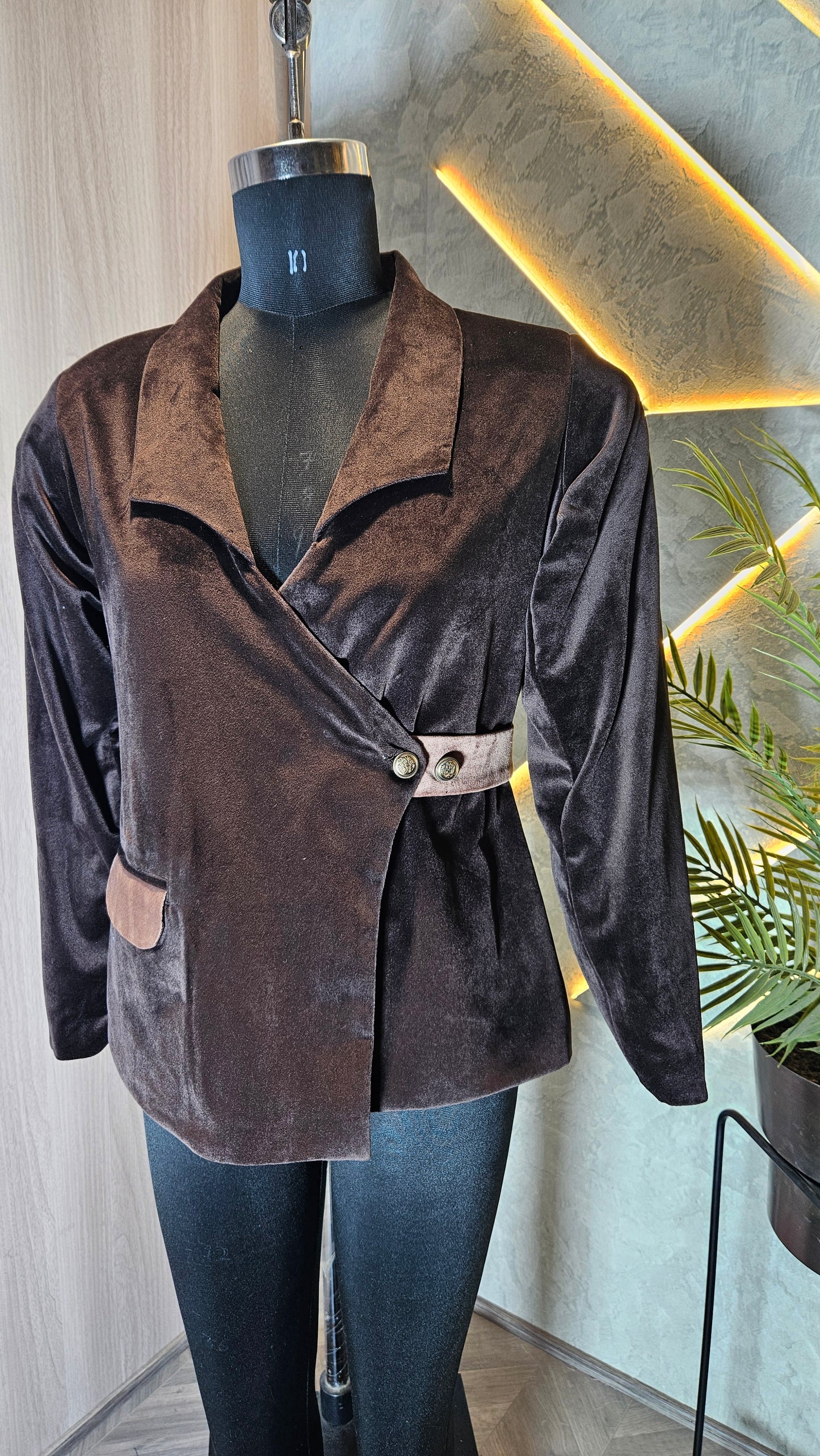 0118-J-HOB-Women's Premium Velvet Blazer Top - Made in India